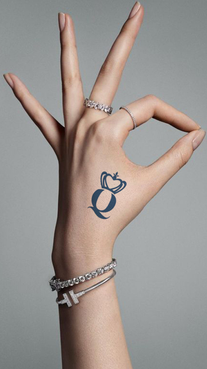 Király és Királynő: Koronás Kezdőbetű Ideiglenes Tetoválás Szett